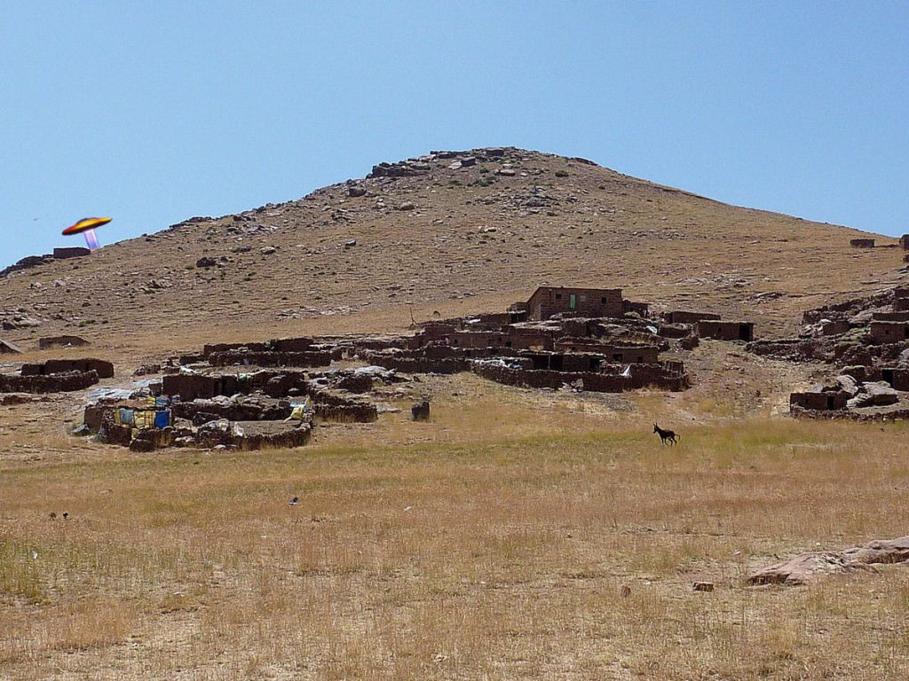 une soucoupe volante a l4oukeimeden - maroc